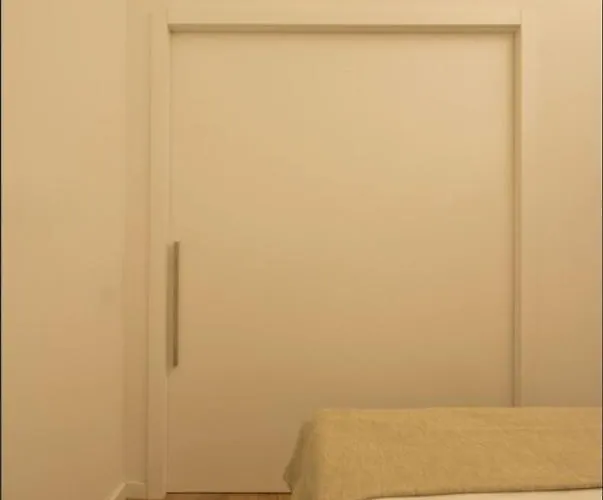 Apartment 01 Design Flat In Downtown *