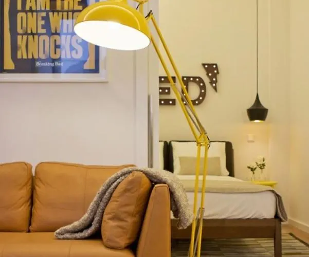 01 Design Flat In Downtown Apartment *